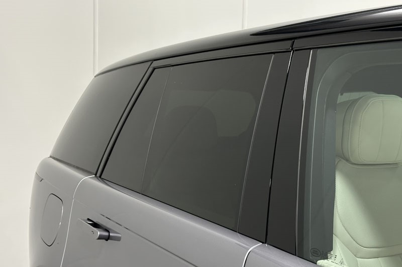  LAND ROVER RANGE ROVER 3.0 D350 SE 4dr Auto 4583530