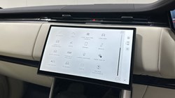 LAND ROVER RANGE ROVER 3.0 D350 SE 4dr Auto 4583512