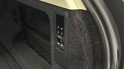 LAND ROVER RANGE ROVER 3.0 D350 SE 4dr Auto 4583525