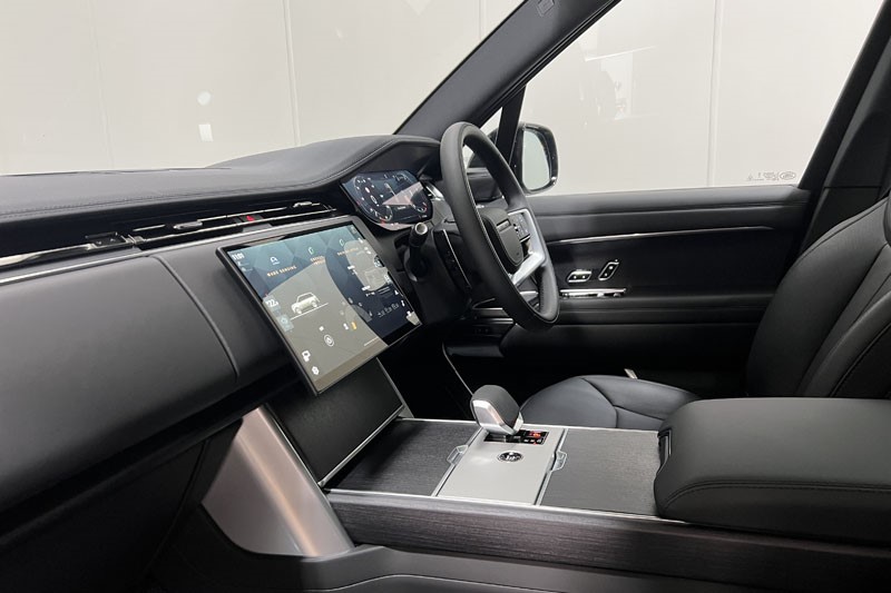  LAND ROVER RANGE ROVER 3.0 D300 HSE 4dr Auto 4724525