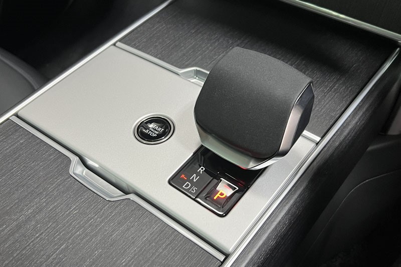  LAND ROVER RANGE ROVER 3.0 D300 HSE 4dr Auto 4724514