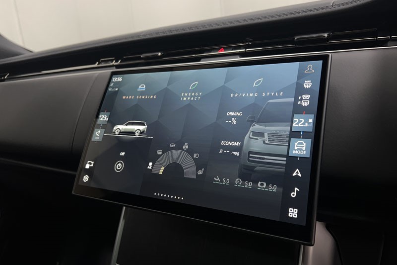  LAND ROVER RANGE ROVER 3.0 D300 HSE 4dr Auto 4990621