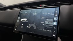 LAND ROVER RANGE ROVER 3.0 D300 HSE 4dr Auto 4990621