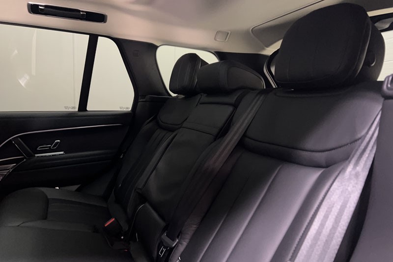  LAND ROVER RANGE ROVER 3.0 D300 HSE 4dr Auto 4990631