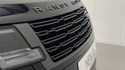 LAND ROVER RANGE ROVER 3.0 D300 HSE 4dr Auto 4990646