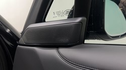 LAND ROVER RANGE ROVER 3.0 D300 HSE 4dr Auto 4990608