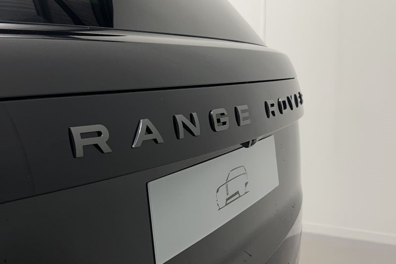  LAND ROVER RANGE ROVER 3.0 D300 HSE 4dr Auto 4990640