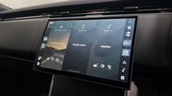 LAND ROVER RANGE ROVER 3.0 D300 HSE 4dr Auto 4990619