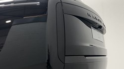 LAND ROVER RANGE ROVER 3.0 D300 HSE 4dr Auto 4990639