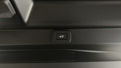 LAND ROVER RANGE ROVER 3.0 D300 HSE 4dr Auto 4990638