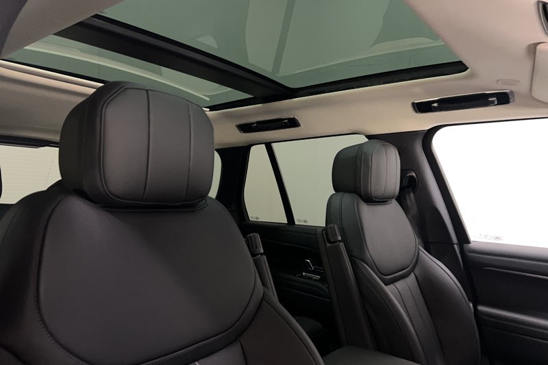  LAND ROVER RANGE ROVER 3.0 D300 HSE 4dr Auto 4990611