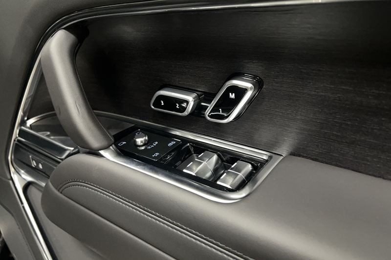  LAND ROVER RANGE ROVER 3.0 D300 HSE 4dr Auto 4990607