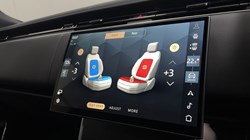 LAND ROVER RANGE ROVER 3.0 D300 HSE 4dr Auto 4990625