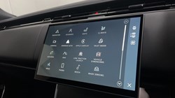 LAND ROVER RANGE ROVER 3.0 D300 HSE 4dr Auto 4990623