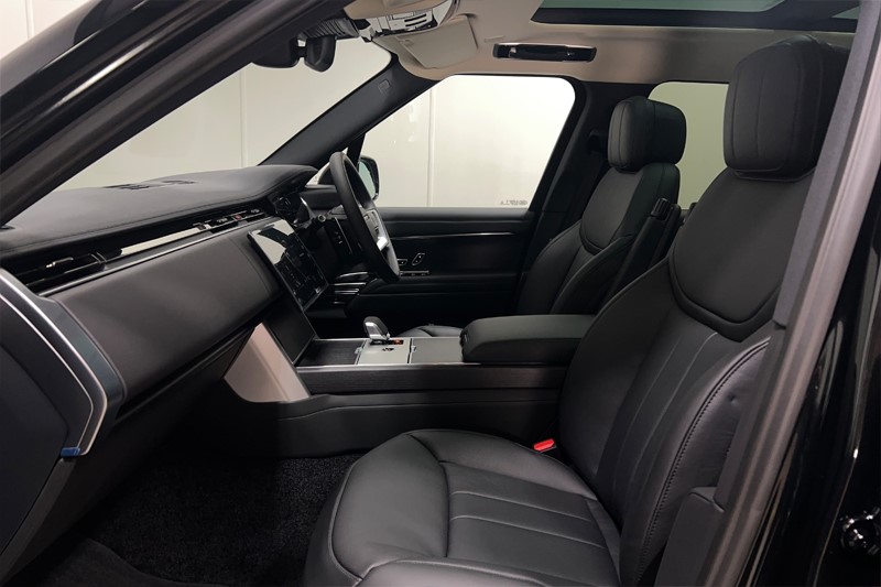  LAND ROVER RANGE ROVER 3.0 D300 HSE 4dr Auto 4990596