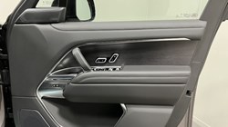 LAND ROVER RANGE ROVER 3.0 D300 HSE 4dr Auto 4709740