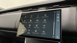 LAND ROVER RANGE ROVER 3.0 D300 HSE 4dr Auto 4709759