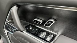 LAND ROVER RANGE ROVER 3.0 D300 HSE 4dr Auto 4709741