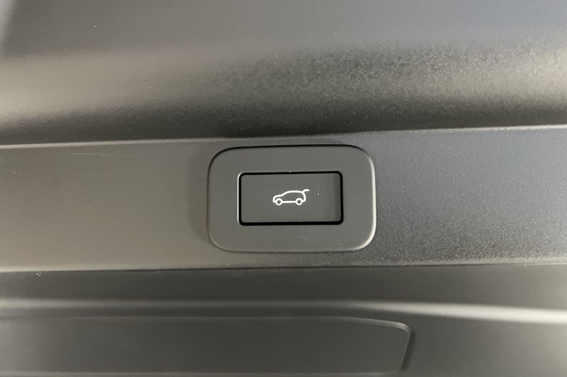  LAND ROVER RANGE ROVER 3.0 D300 HSE 4dr Auto 4709770