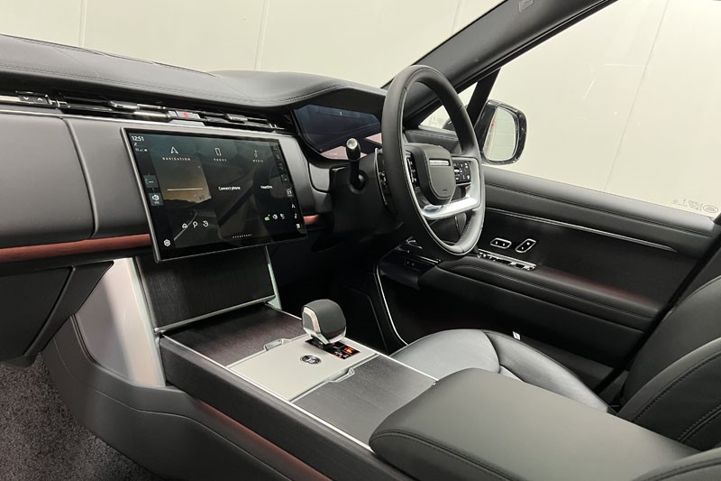  LAND ROVER RANGE ROVER 3.0 D300 HSE 4dr Auto 4709763