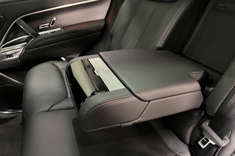  LAND ROVER RANGE ROVER 3.0 D300 HSE 4dr Auto 4709766