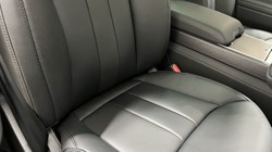 LAND ROVER RANGE ROVER 3.0 D300 HSE 4dr Auto 4709744