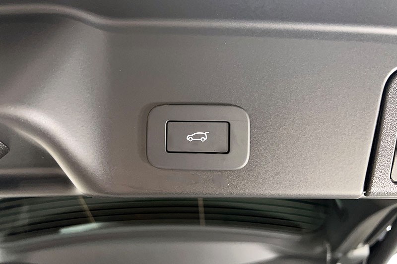  LAND ROVER RANGE ROVER EVOQUE 1.5 P270e Dynamic SE 5dr Auto 5095779