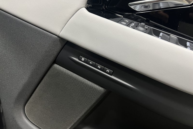  LAND ROVER RANGE ROVER EVOQUE 2.0 D200 Autobiography 5dr Auto [Revised] 4815296