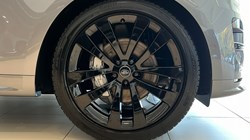 LAND ROVER RANGE ROVER SPORT 3.0 D300 Dynamic SE 5dr Auto 4753083