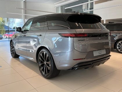 LAND ROVER RANGE ROVER SPORT 3.0 D300 Dynamic SE 5dr Auto