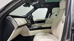 LAND ROVER RANGE ROVER 3.0 D300 Edition 4dr Auto 4658836