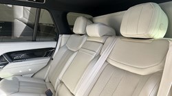 LAND ROVER RANGE ROVER 3.0 P460e SE 4dr Auto 4752602
