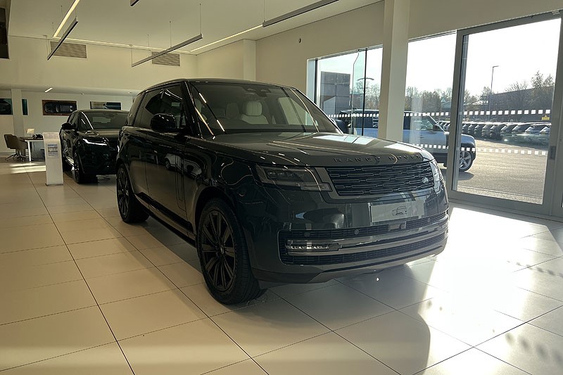  LAND ROVER RANGE ROVER 3.0 P460e Edition 4dr Auto