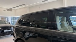LAND ROVER RANGE ROVER 3.0 P460e SE 4dr Auto 4752613