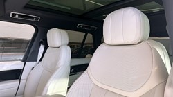 LAND ROVER RANGE ROVER 3.0 P460e SE 4dr Auto 4752600