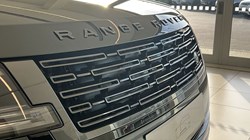 LAND ROVER RANGE ROVER 3.0 P460e SE 4dr Auto 4752618