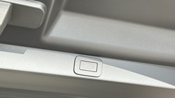 LAND ROVER RANGE ROVER 3.0 P460e HSE 4dr Auto 4965429