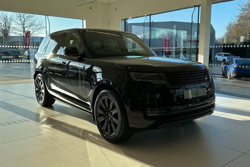  LAND ROVER RANGE ROVER 3.0 P460e HSE 4dr Auto