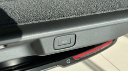 LAND ROVER RANGE ROVER 3.0 P460e HSE 4dr Auto 4965428