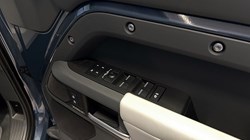 LAND ROVER DEFENDER 3.0 D350 X-Dynamic HSE 110 5dr Auto 5090912