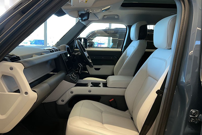  LAND ROVER DEFENDER 3.0 D350 X-Dynamic HSE 110 5dr Auto 5090903