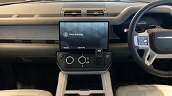 LAND ROVER DEFENDER 3.0 D350 X-Dynamic HSE 110 5dr Auto 5090905