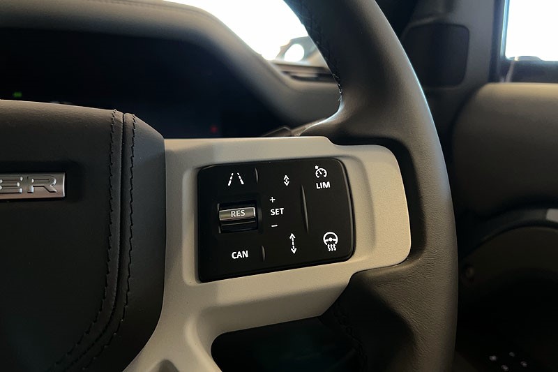  LAND ROVER DEFENDER 3.0 D350 X-Dynamic HSE 110 5dr Auto 5090919