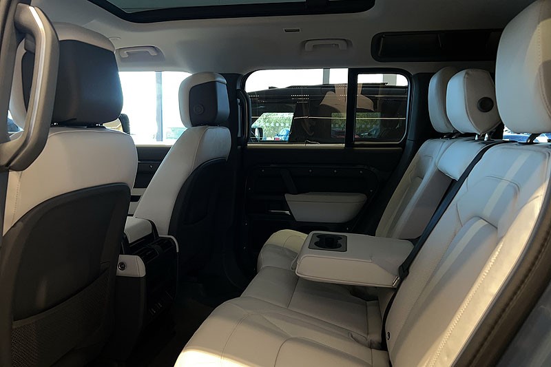  LAND ROVER DEFENDER 3.0 D350 X-Dynamic HSE 110 5dr Auto 5090929