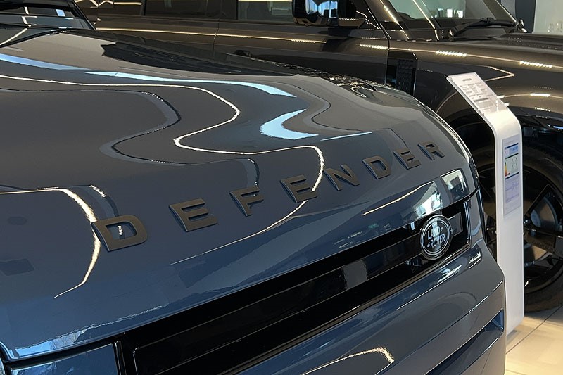  LAND ROVER DEFENDER 3.0 D350 X-Dynamic HSE 110 5dr Auto 5090939