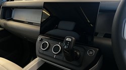 LAND ROVER DEFENDER 3.0 D350 X-Dynamic HSE 110 5dr Auto 5090921