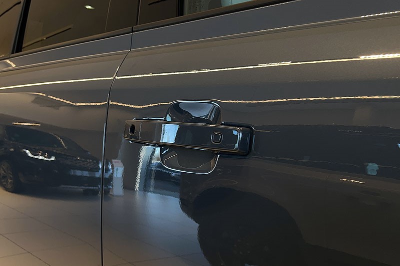  LAND ROVER DEFENDER 3.0 D350 X-Dynamic HSE 110 5dr Auto 5090935