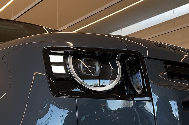  LAND ROVER DEFENDER 3.0 D350 X-Dynamic HSE 110 5dr Auto 5090938