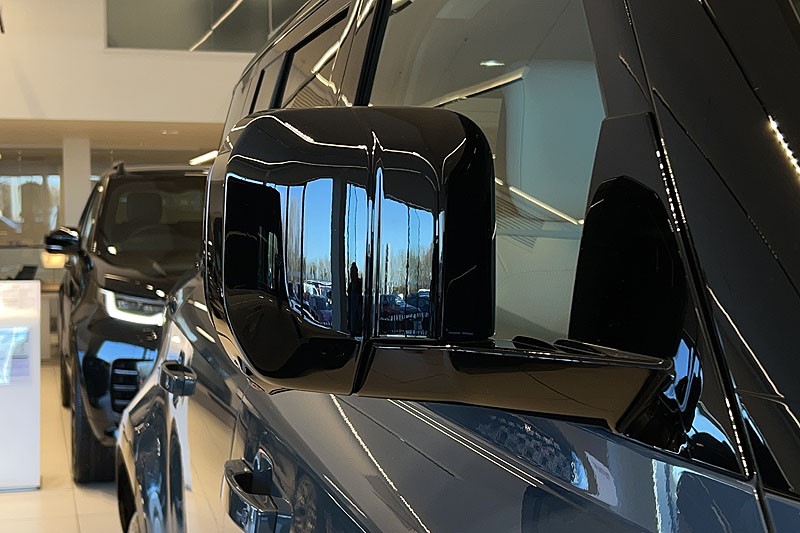  LAND ROVER DEFENDER 3.0 D350 X-Dynamic HSE 110 5dr Auto 5090936