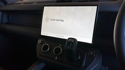 LAND ROVER DEFENDER 3.0 D250 X-Dynamic SE 110 5dr Auto 5071760